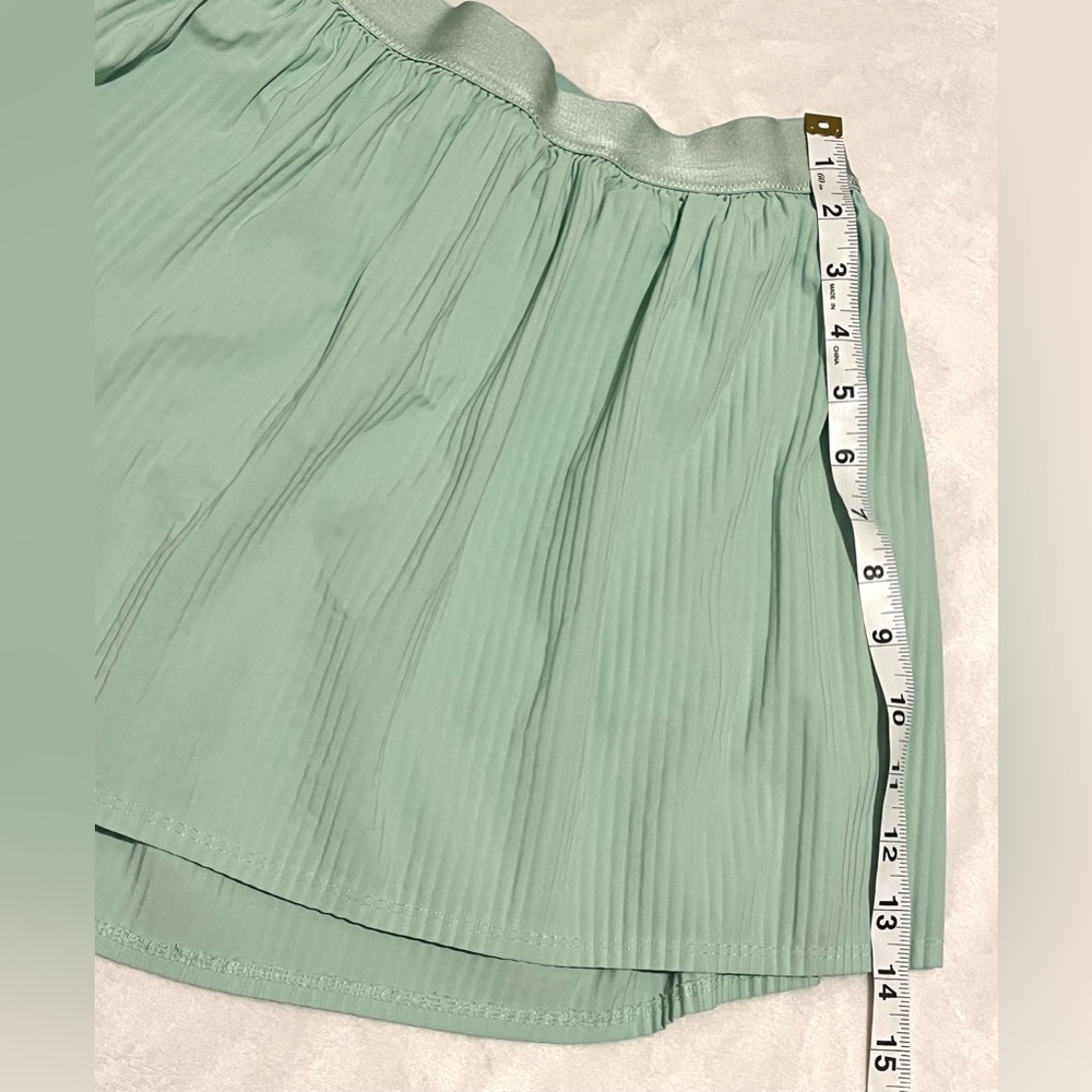 All in Motion Light Green Girls Pleated Skirt w/ Shorts and Pockets Skort Sz 14 - Picture 7 of 11